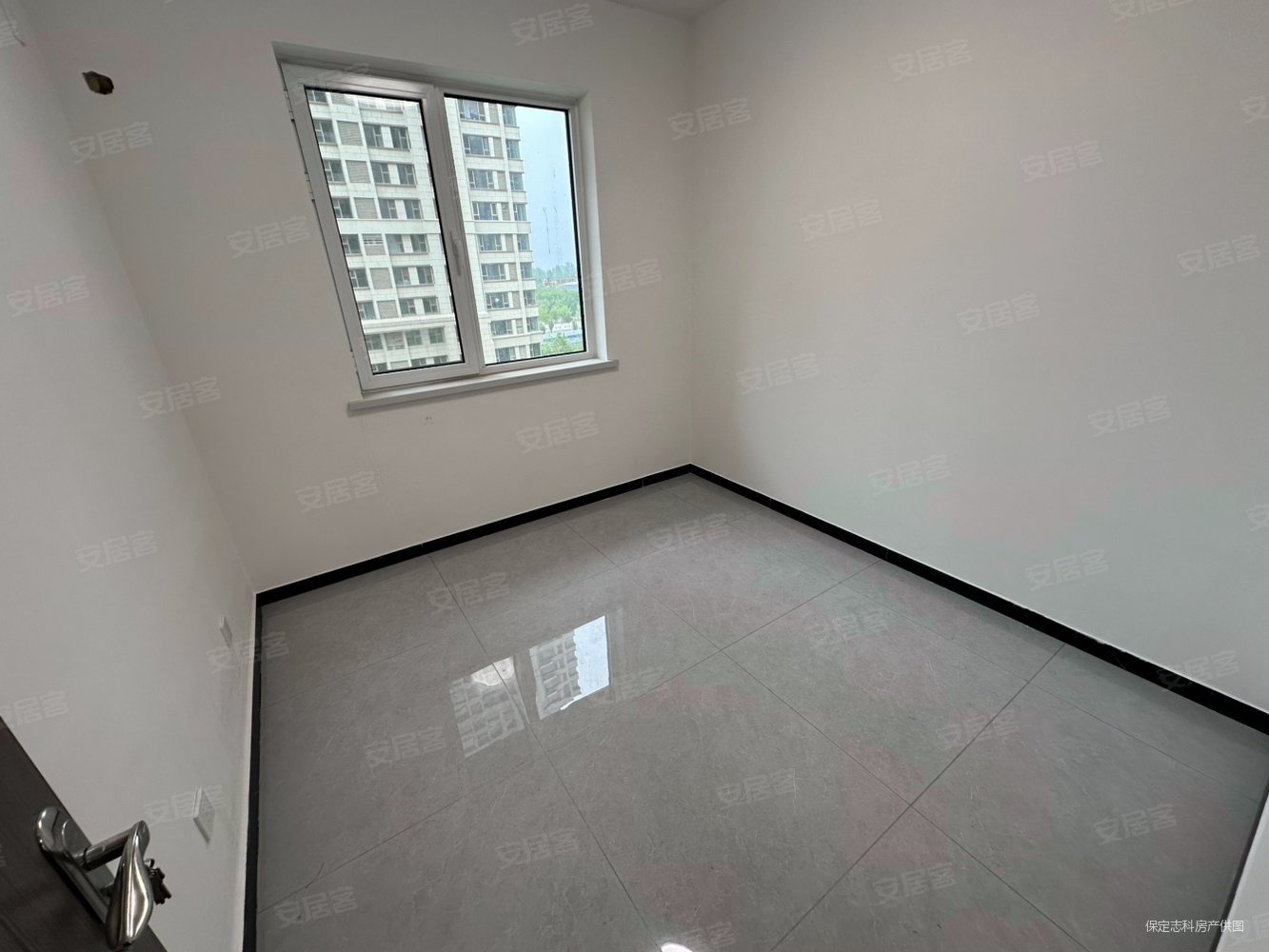 云水湾3室2厅2卫133㎡南北101.8万