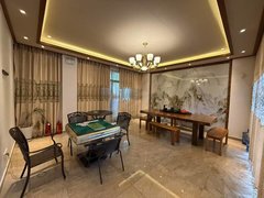 丽江古城象山长租短租！束河旅院附近，独栋别墅207平4室1厅4卫！出租房源真实图片