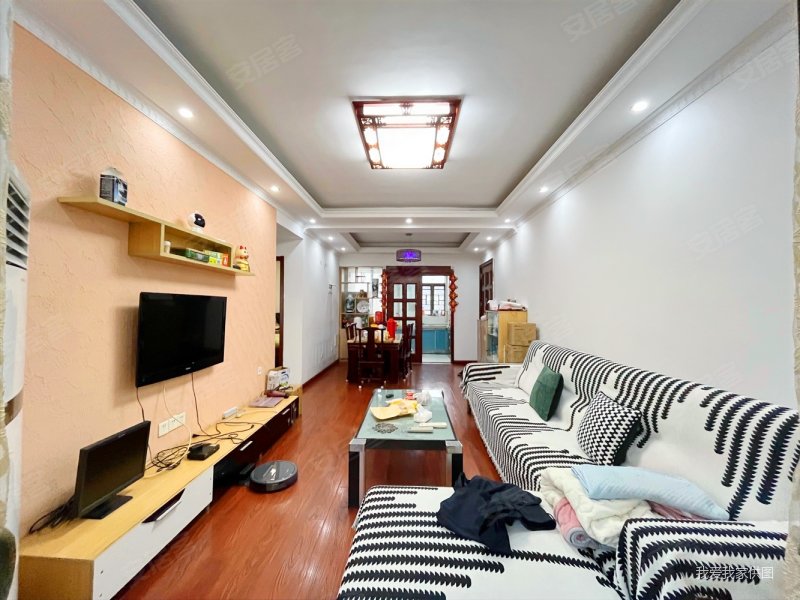 130多个,买通透两房,精装好楼层,绿湖豪城(一期)二手房,132万,2室2厅