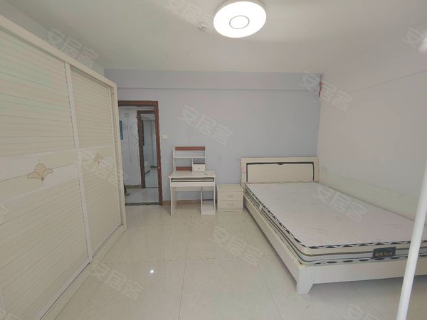 【多图】华乐苑,新港西租房,客村 华乐苑电梯3房 南向 随时可看房