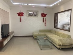 射阳射阳城东吾悦广场出租:银都花园三室，有车库！设施齐全，拎包入住！1000月出租房源真实图片