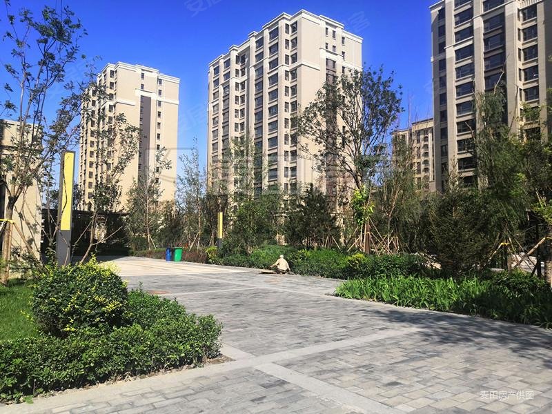 海淀西四环,2018年次新社区,边户南北通透带侧窗,有车位,金玉府二手房