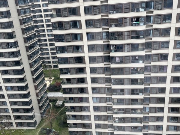 杭州余杭仁和北成芳满庭(公寓住宅)新上北城芳满庭108方东边套3房两卫