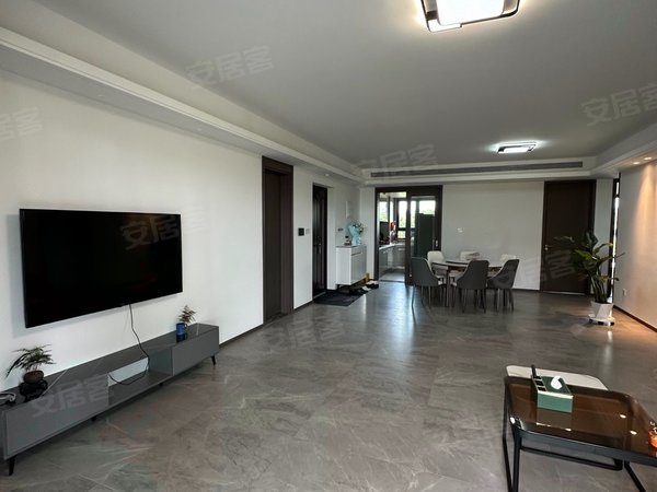 苏州吴江盛泽建发云锦湾出租  潜龙渠边建发云锦湾精装修大4房3卫