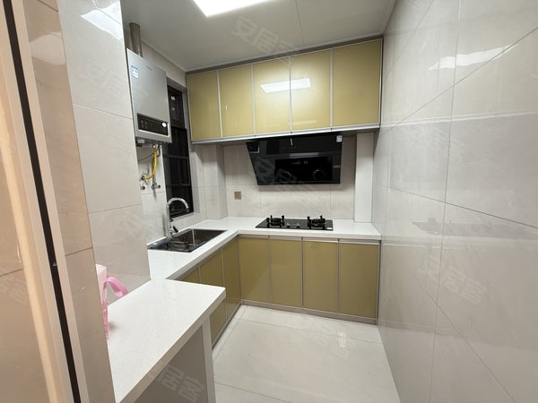 南昌红谷滩九龙湖力高御景天城缺的床可配，装修很漂亮，楼下地铁口力高御景天城 3室电梯房出租房源真实图片