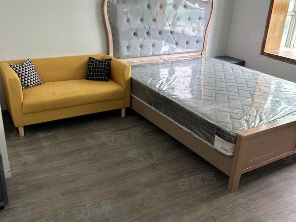 昆山玉山城南四季华城仁宝 立臻 神达电脑 厂车上班 四季华城一室一卫