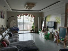 濮阳华龙濮阳站巴黎街旁 六中六小附近 精装大四房 业主承租看房方便出租房源真实图片
