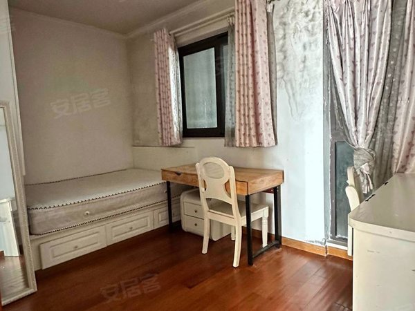 海宁长安镇农发区侨福逸品福邸自住装修的，需要联系出租房源真实图片