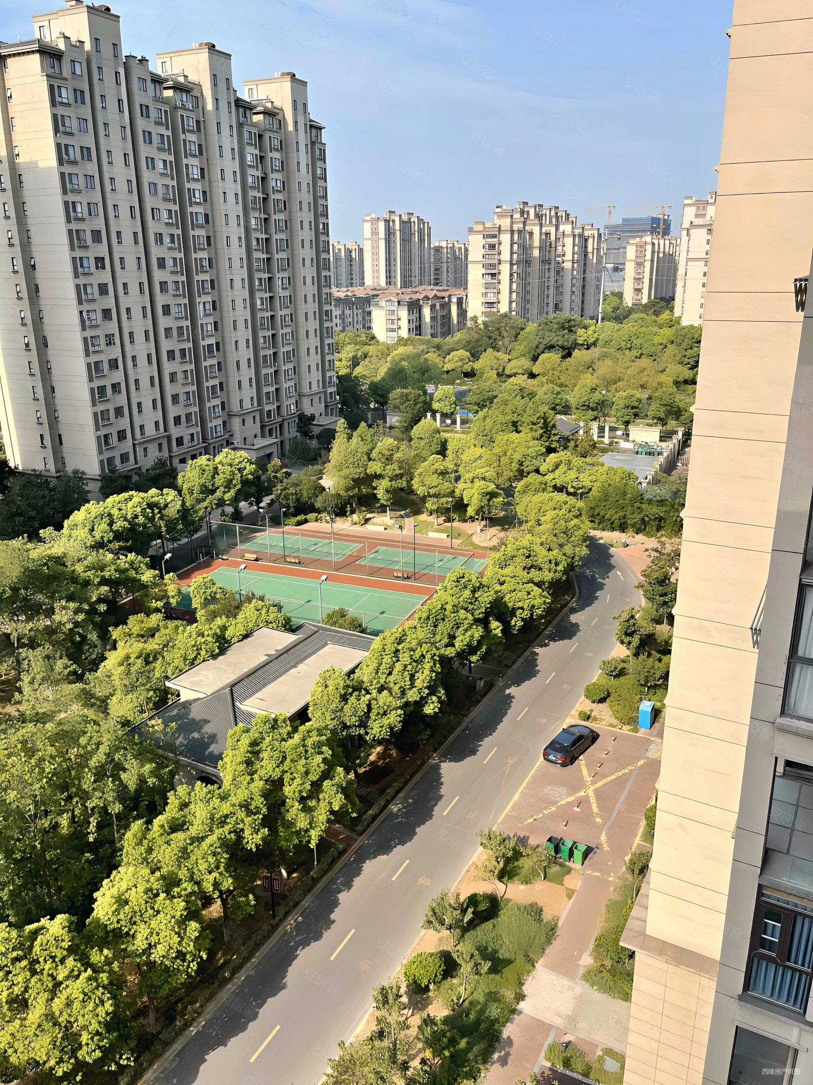 阳光假日花园大三房楼层好视野好采光佳可随时看房