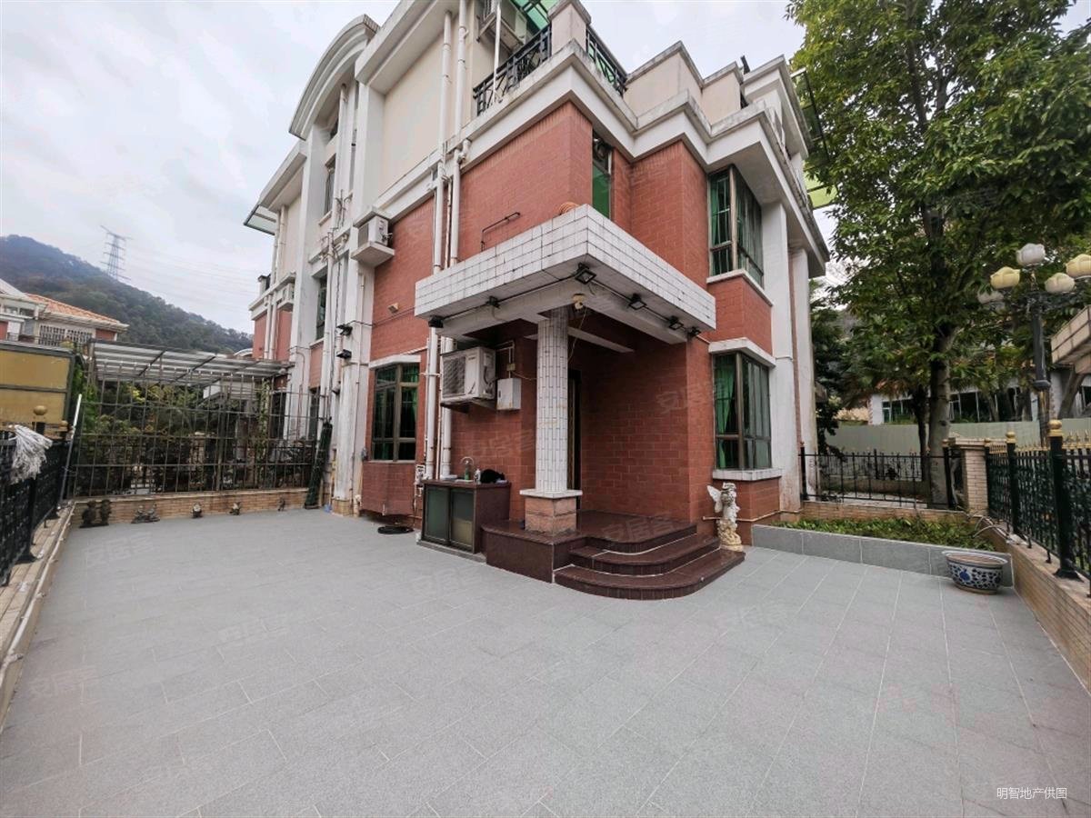 帝豪花园(别墅) 小区绿化高 精装3居室 三卫