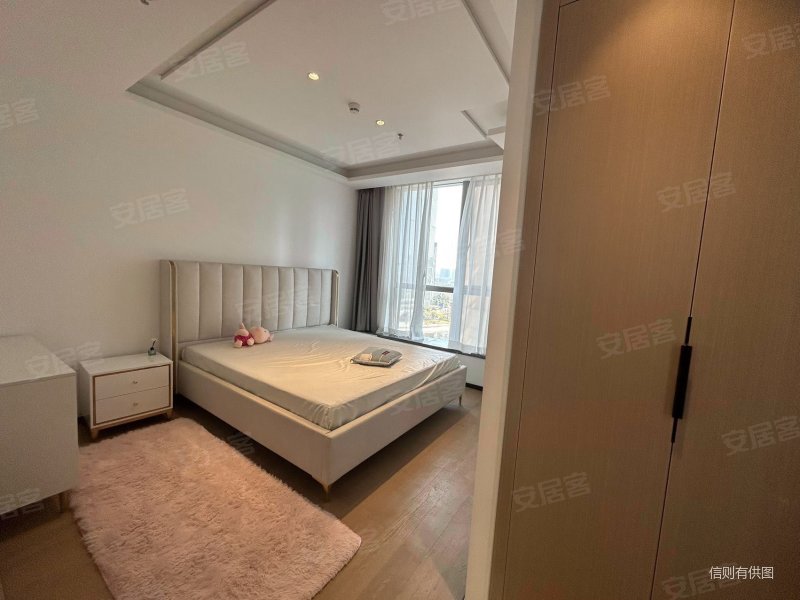 世豪广场世豪瑞丽商住楼