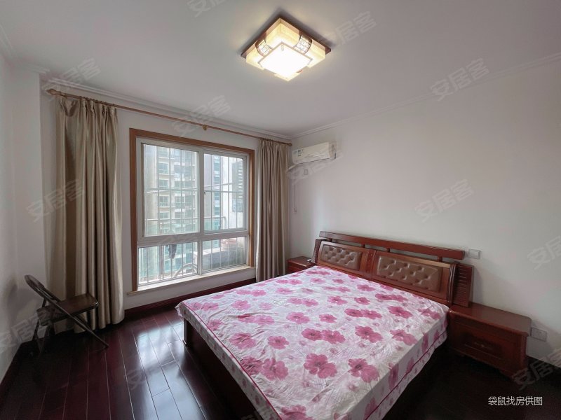 房东急急售中天名园精装可拎包入住中间楼层采光好近