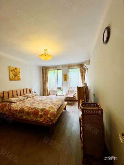 临湖镇  刚需两居带大院子满五   省税 装修设计很好