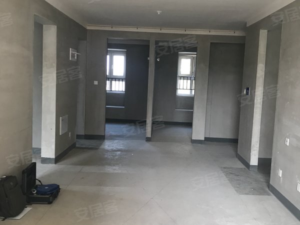 无锡江阴城东融创江南御园融创江南御园 4室1厅2卫出租房源真实图片