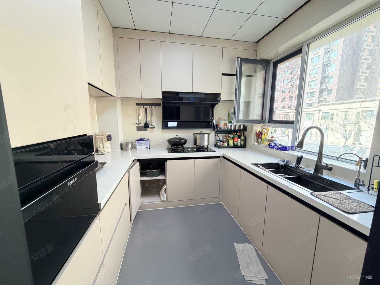 百年华府3室2厅2卫117.95㎡南北69万