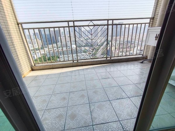 【多图】向南海德大厦,南山中心区租房,南山站双地铁口11号12号线,带