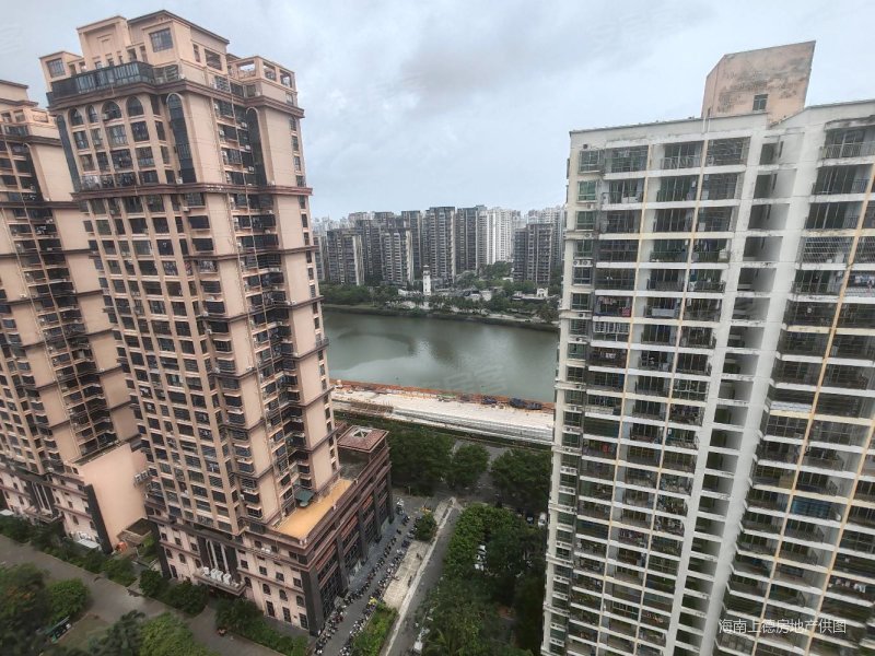 海口房产网>海口二手房>美兰二手房>和平南二手房>仙桥花园>800_600