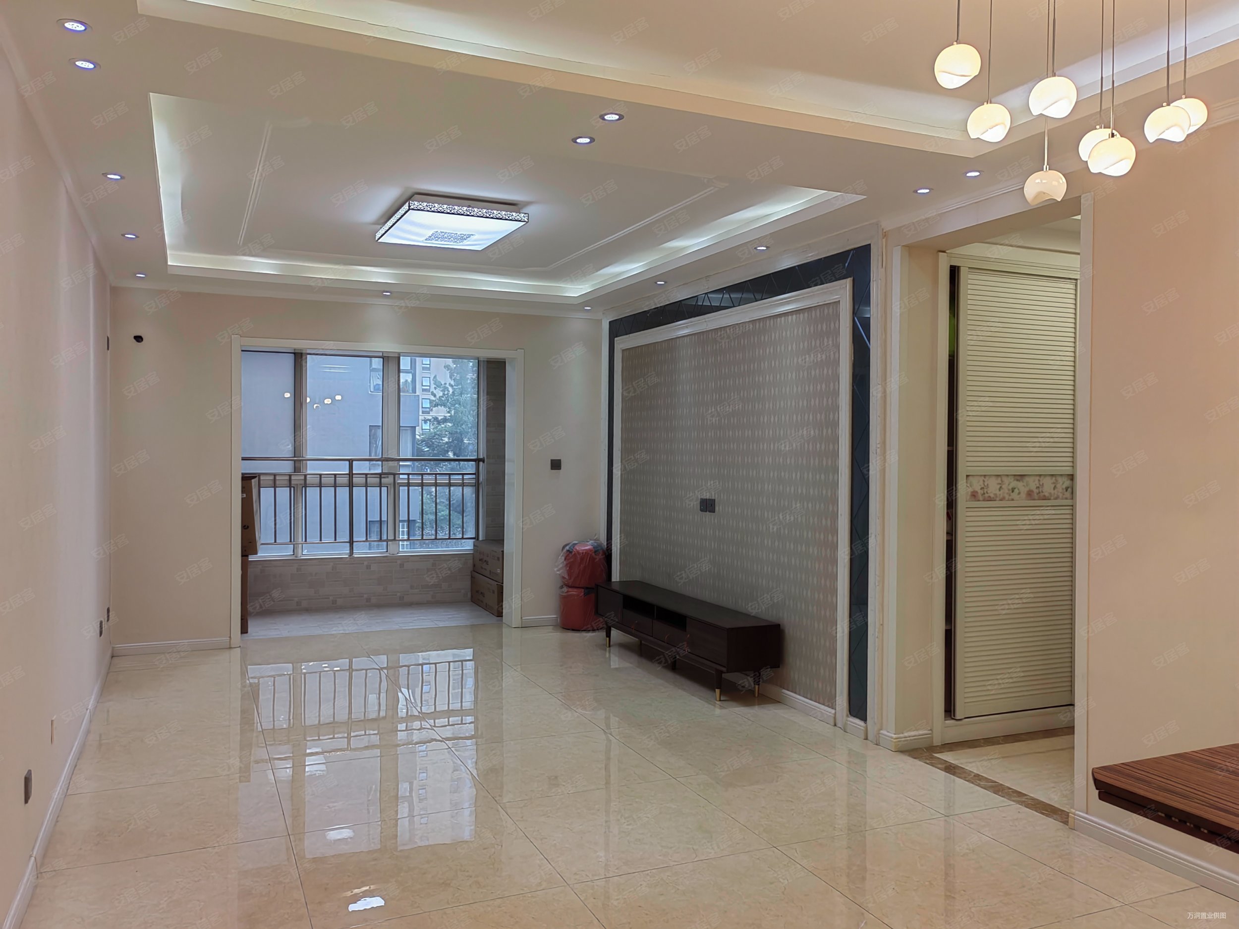 宏府鹍翔九天3室2厅2卫122.87㎡南北141万