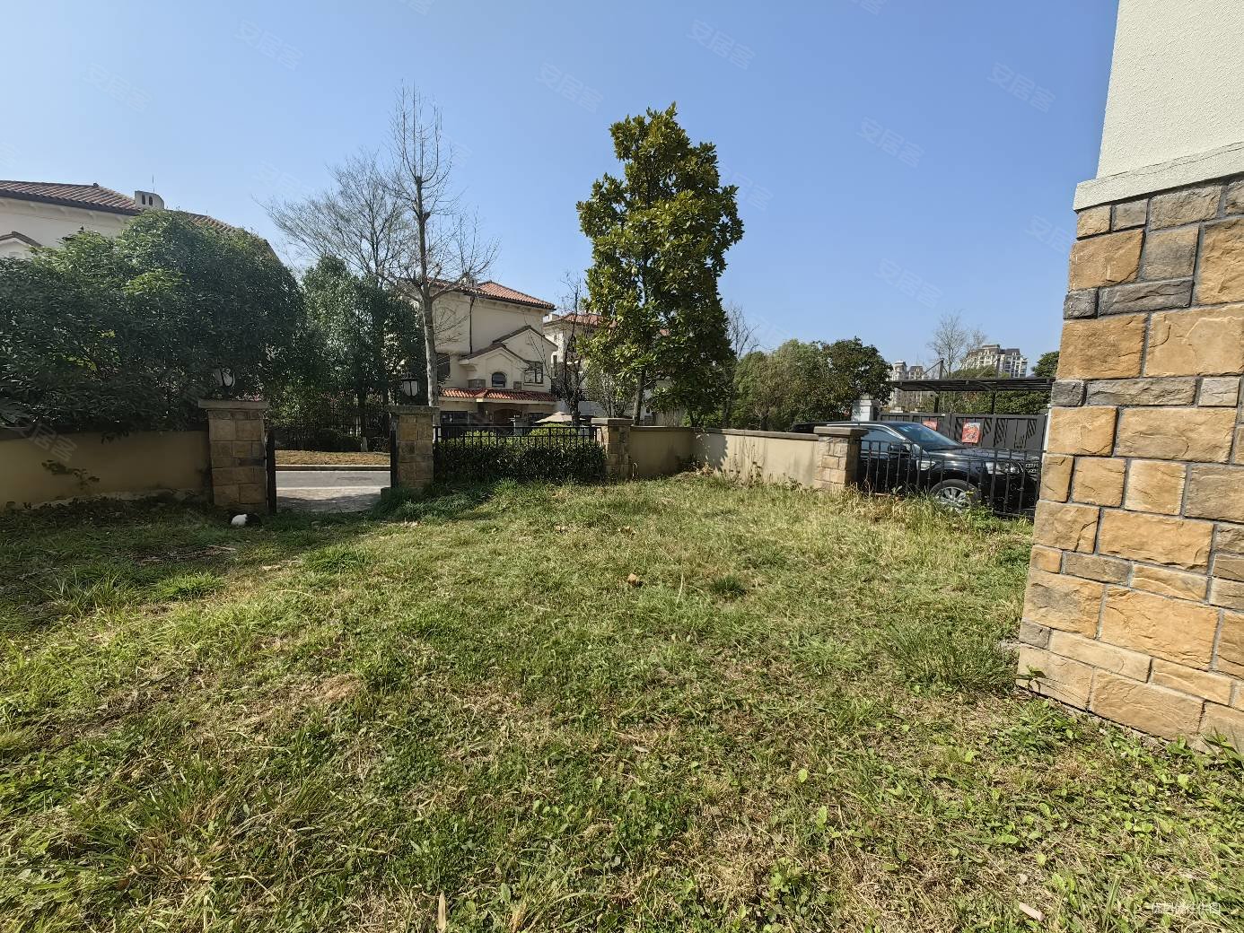 乐湾国际山湖御景别墅