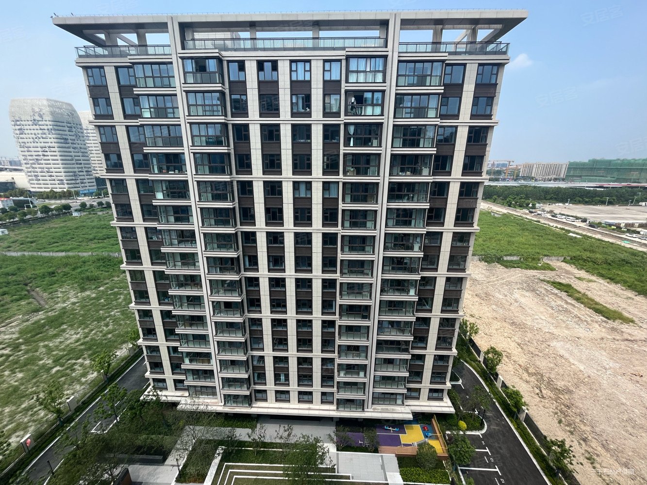 虹桥悦澜3室2厅2卫134.88㎡南北1000万