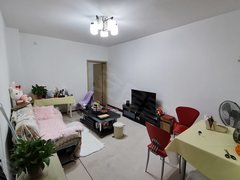 青岛市南福州南路电梯!地铁口!民水电!远洋广场佳世客麦凯乐燕儿岛中环国际公寓出租房源真实图片