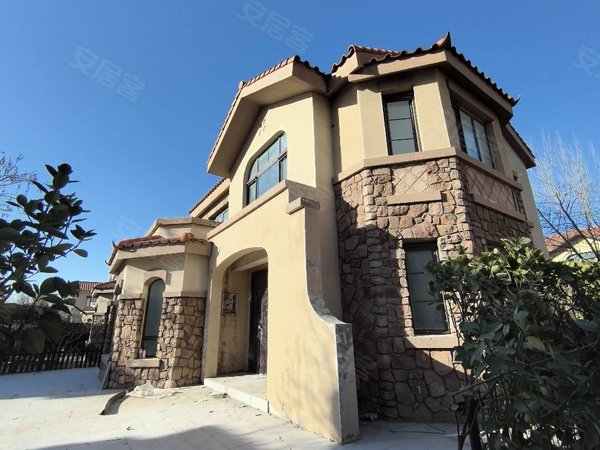 永定河孔雀城一期(贵园别墅)三面大花园,全新首租,孔雀城大湖独栋别墅