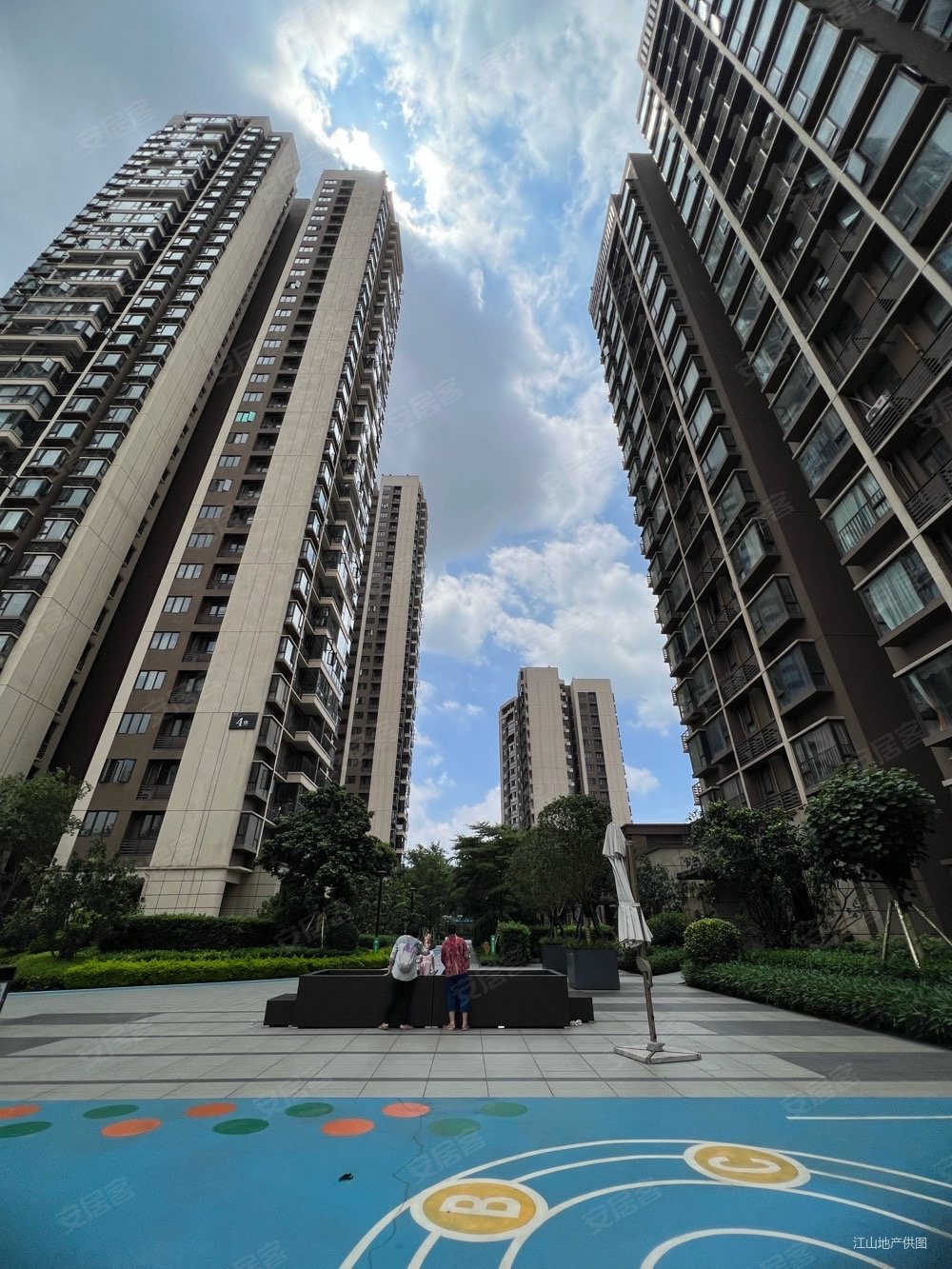 柳北区 白露大道 万科城 精装4房未入住 中间楼层 15中,柳州万科城