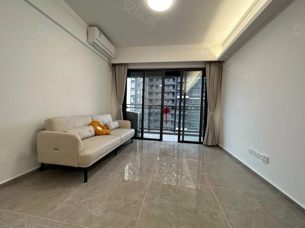 深圳光明公明兆邦基端慧苑端慧苑精装三房两卫 业主诚意出租 随时看房