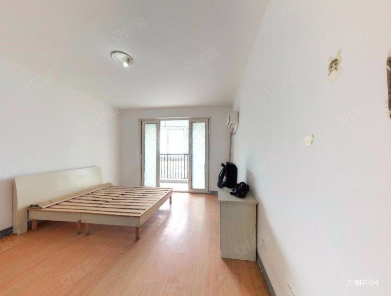 海棠电梯房一梯两户次顶层,生活成本低,无物业费停车费,急卖,海棠苑