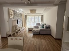 东台东台城区鼓楼路步行街金水湾3期 吾悦结发街附近3室精装家里干净整洁拎包可直接入住出租房源真实图片