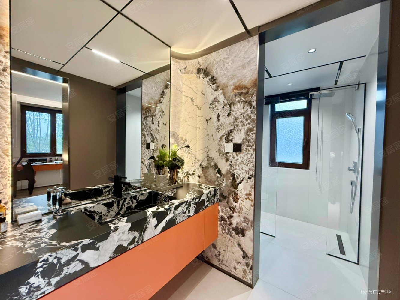 金品世家4室2厅2卫151㎡南北135万