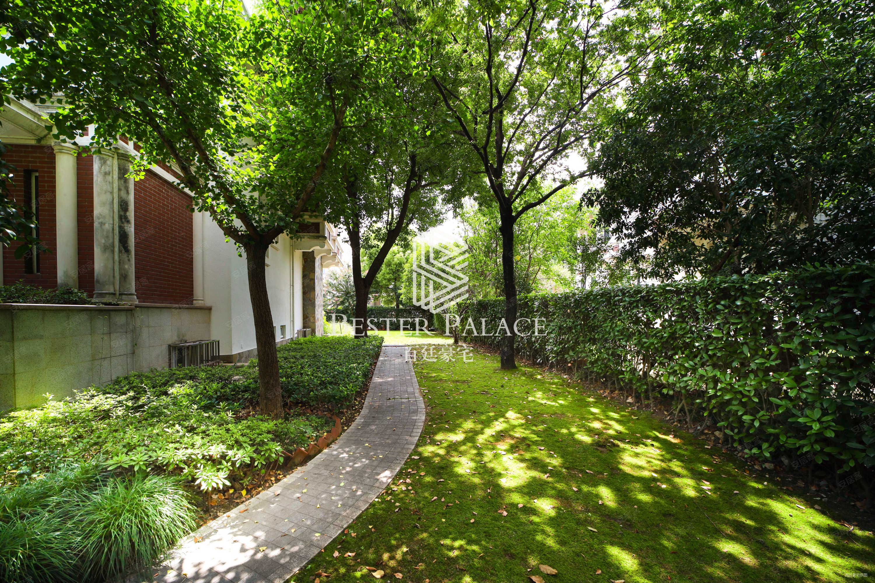 花园500平降价500w诚意不靠路小区中心位置