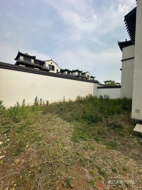 浮烟山别墅123层,带院子带露台,警官好