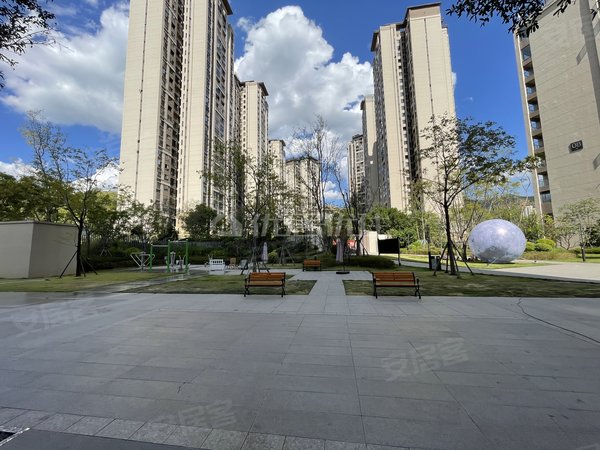 攀枝花仁和仁和城区恒邦双林悦山府一期悦山府一期精装两室出租家具