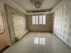 金坛西城八佰伴四中附近(元巷)婚装 电梯房 拎包入住 随时看房出租房源真实图片