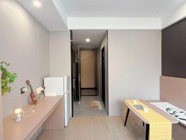 上海浦东惠南沪南公路9589号园区整租一室 近下沙 近园区 独厨卫 拎包