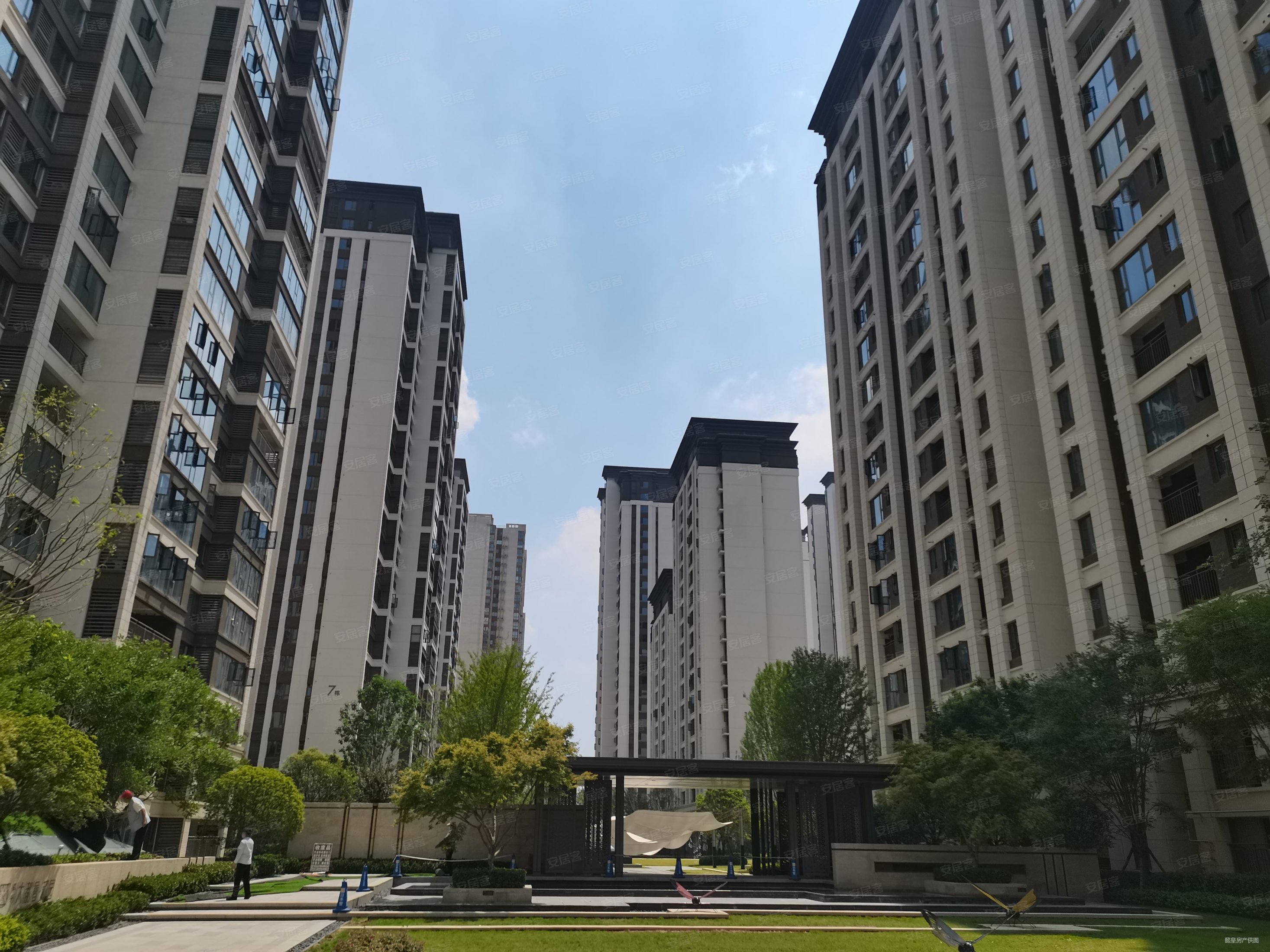 洛阳房产网>洛阳二手房>西工二手房>洛阳火车站二手房>保利大都会和园