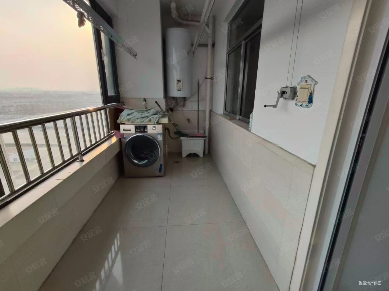 万通盛世馨园3室2厅1卫125㎡南北63万