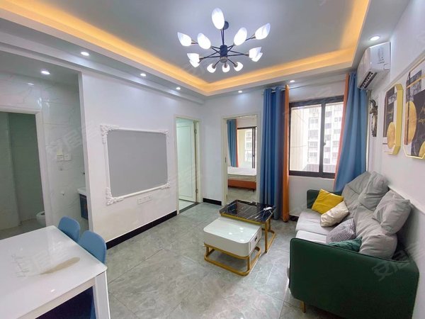 地铁口(现代风独门独户单身公寓)客厅带空调出租房源真实图片