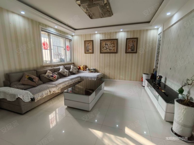 文景苑电梯房3楼,精装满五,错层设计,全天采光,运中