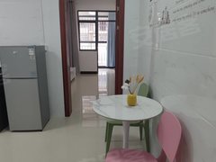 桂林象山龙船坪万象城东安街附近安置小区精装一房一厅出租,带生活大阳台出租房源真实图片