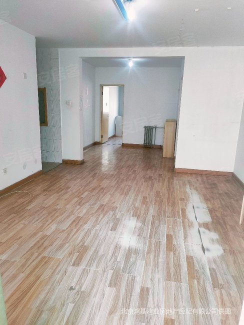 周庄嘉园东里板楼3层南北通透两室两厅8254平4