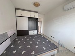 育红对面精装3室拎包入住出门即是公园