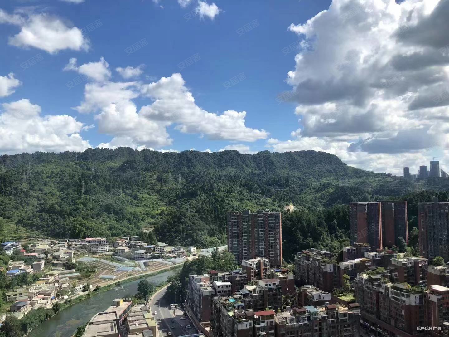 贵阳房产网>贵阳二手房>乌当二手房>温泉路二手房>保利春天大道二期>