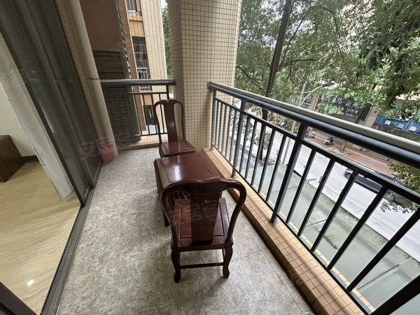 阳江阳春春城镇碧桂园中兴铂金湾铂金湾步梯中层,家私家电齐全,月租