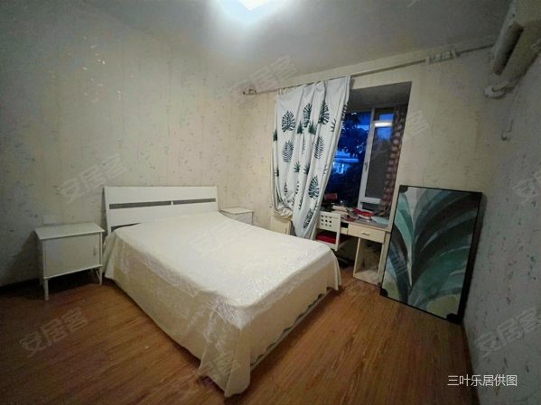 小区环境优美 可随时看,东山国际新城a区二手房,132万,3室2厅,2卫,151