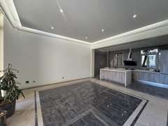 昆明西山滇池度假区球道边精装双拼别墅 可办工接待使用 四个套房设计花园100平出租房源真实图片