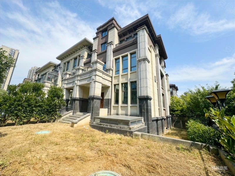 大富山庄 东边户别墅 采光好 诚心出售