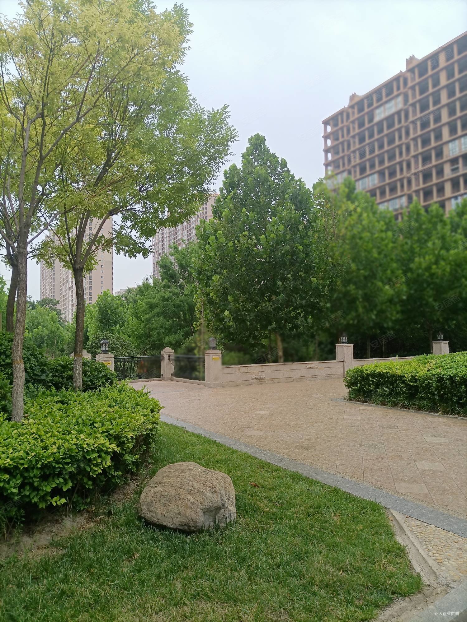 郑州房产网>郑州二手房>郑东新区二手房>新东站片二手房>丹桂苑>