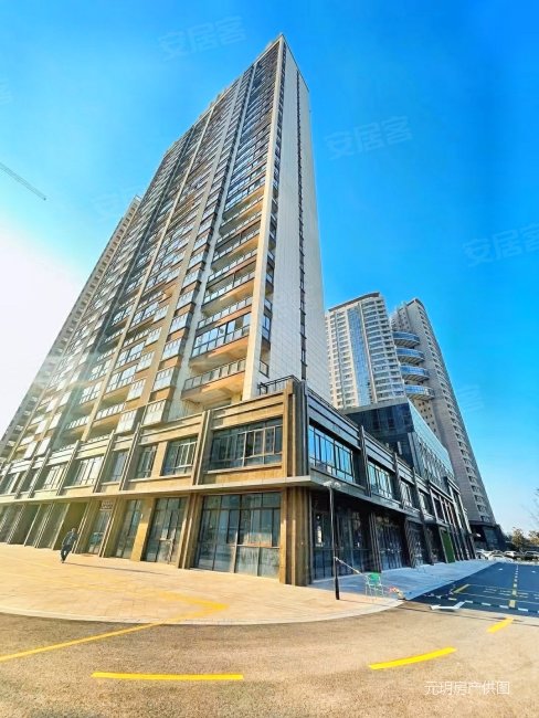 昆山君悦豪庭4室2厅2卫180㎡南北450万